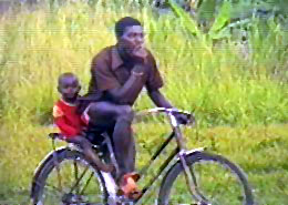 UN ALTO PARA ESCUCHAR LOS CANTOS